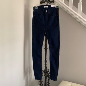Womens skinny jeans